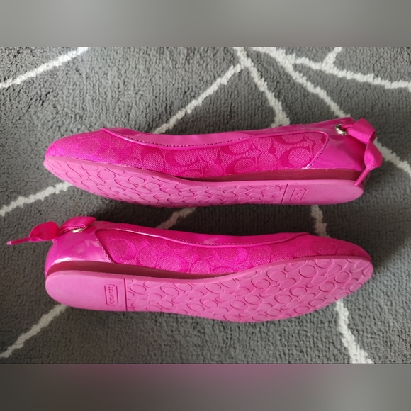 Coach Ronda Fuchsia Logo Ballet Flats EUC - Picture 11 of 14